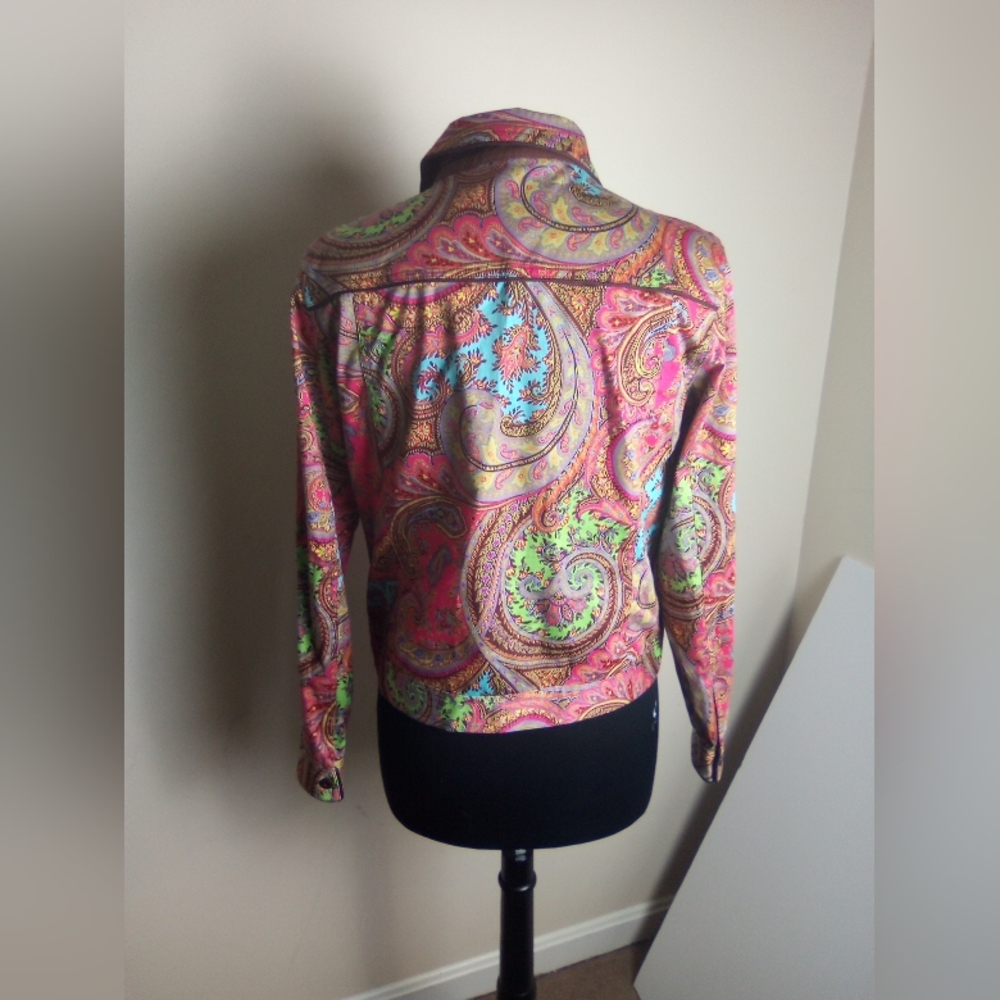DETAILS Colorful Paisley TOP SIZE 8 - Picture 5 of 7